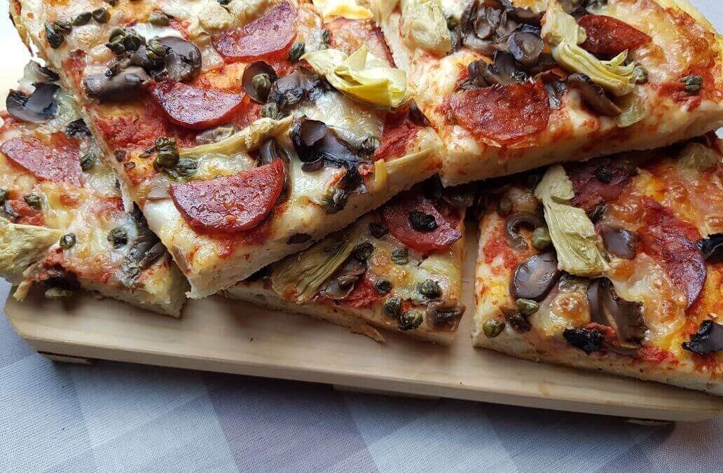 PIZZA CAPRICCIOSA FATTA IN CASA