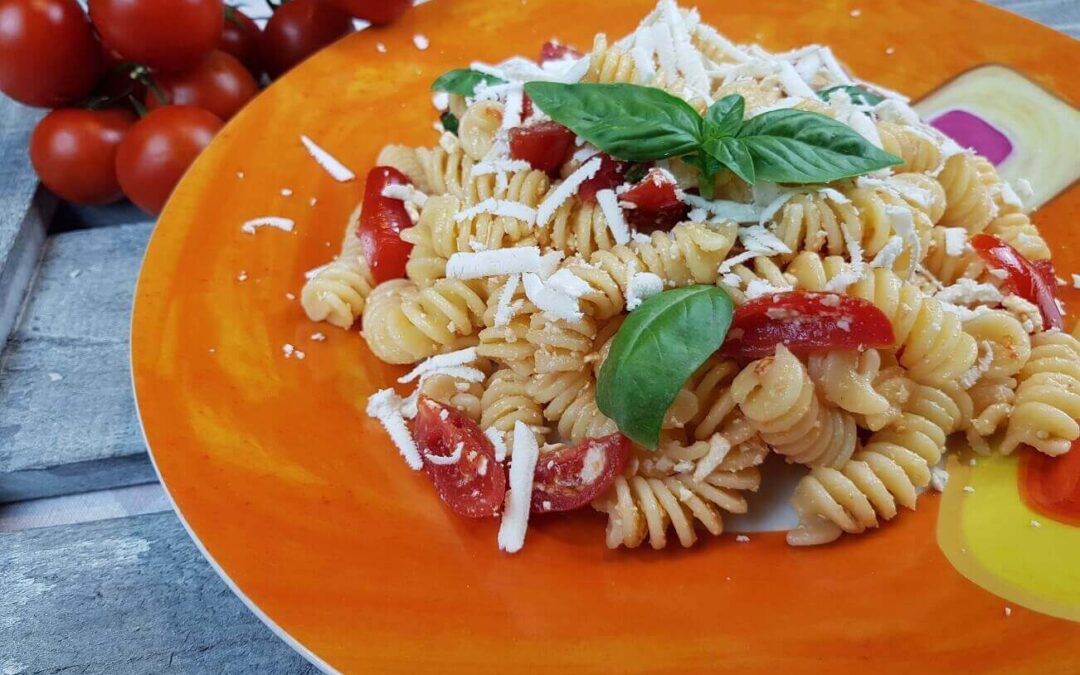 RICETTA PASTA ALLA CRUDAIOLA