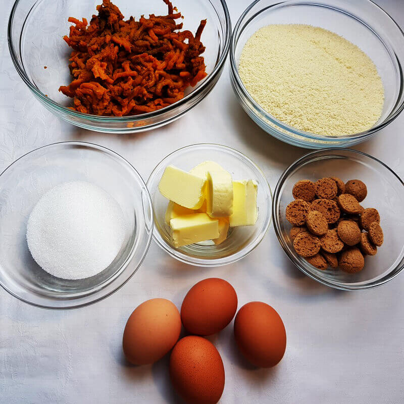 Ingredienti per la preparazione della torta di Zucca
